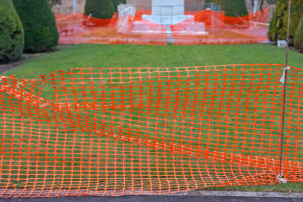 Temporary orange fencing for rent near Milwaukee