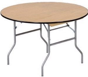6ft diameter round table rentals for southeast WI
