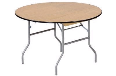 6ft diameter round table rentals for southeast WI