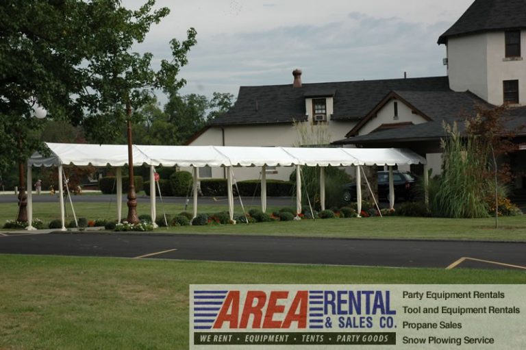 Extendable marquee frame tent rental near Milwaukee & Delafield