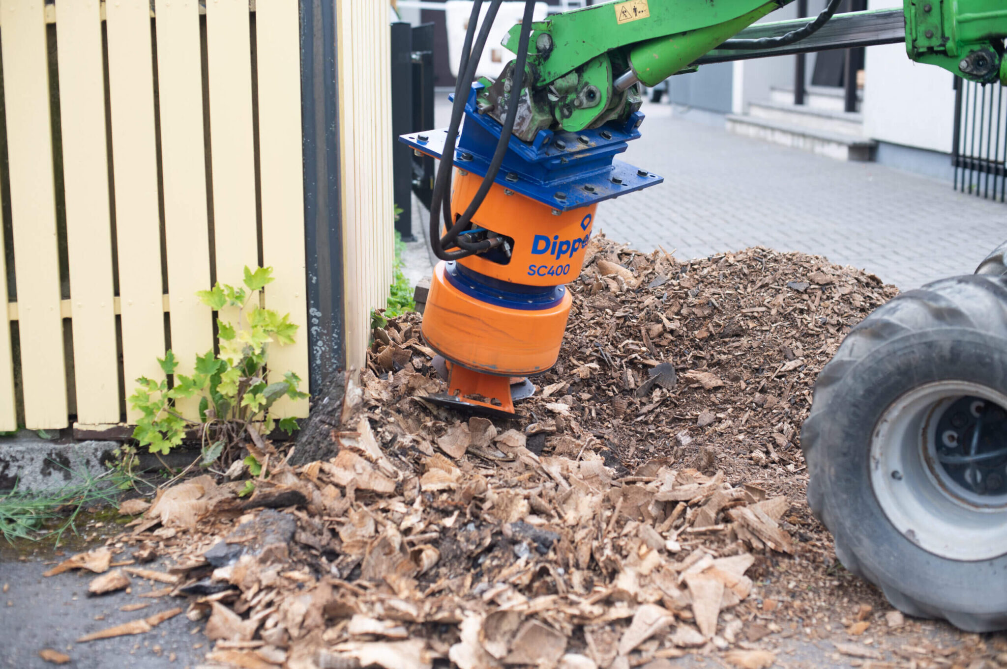 Commercialgrade rapid stump grinder rental Southeast WI Area